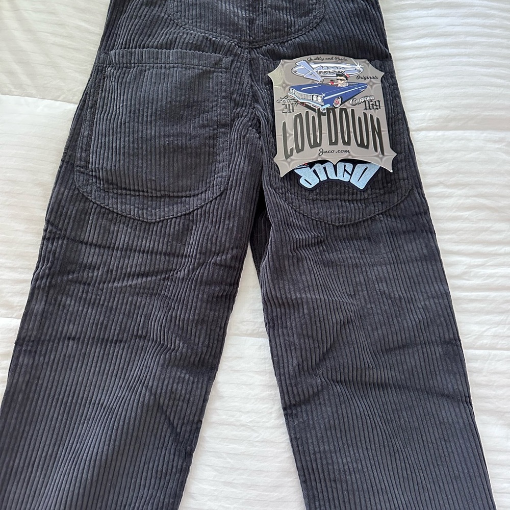 W169 Low Down. 20". 4 Wale Corduroy. Magnet